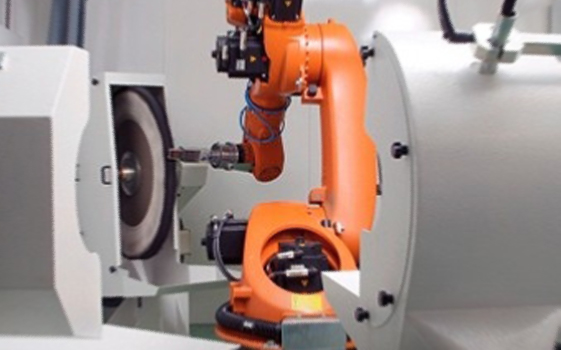 打磨<a href='http://www.ylblube.com' target='_blank'><u>機器人工作站</u></a>